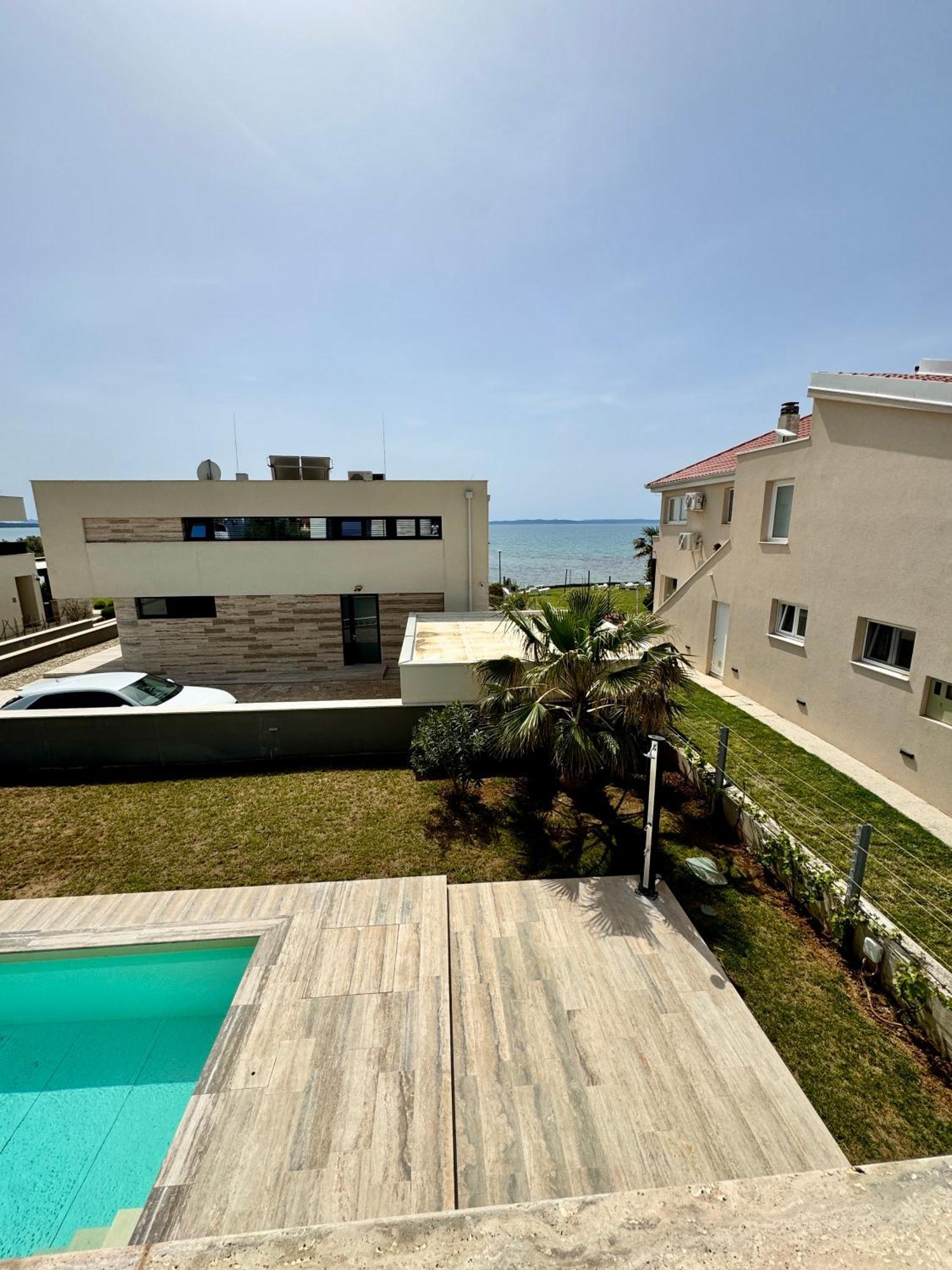 Apartment Privlaka *